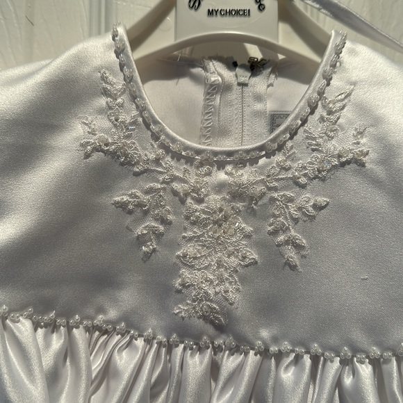 NEW gown w/delicate accents w/matching hat- christening/wedding-smoke free home - Picture 3 of 5